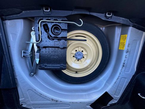 Used 2009 Toyota Corolla LE image 19