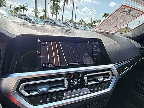 Used 2021 BMW M3 Competition w/ Executive Package image 3