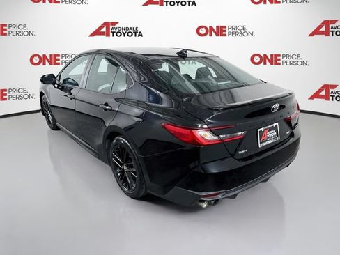 Used 2025 Toyota Camry SE FWD image 5