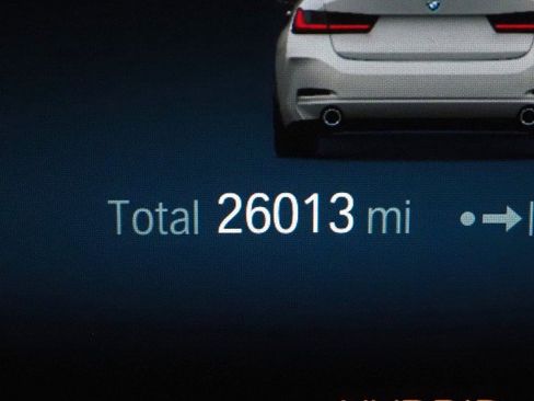 Used 2023 BMW 330e *NAVIGATION, CURVED DISPLAY, S w/ Convenience Package image 20