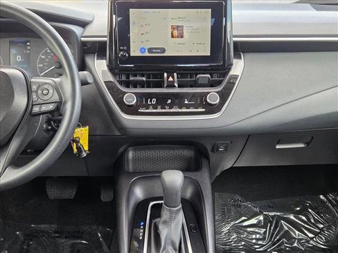 Certified 2025 Toyota Corolla LE image 15