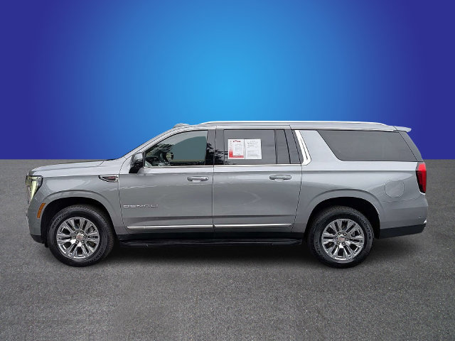 Used 2025 GMC Yukon XL Denali AWD/4WD image 2