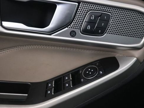 Used 2021 Ford Explorer Limited w/ Equipment Group 301A image 21