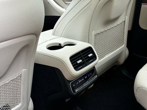 Used 2022 Mercedes-Benz GLS 450 4MATIC image 19