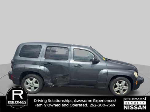 Used 2011 Chevrolet HHR LT FWD image 6