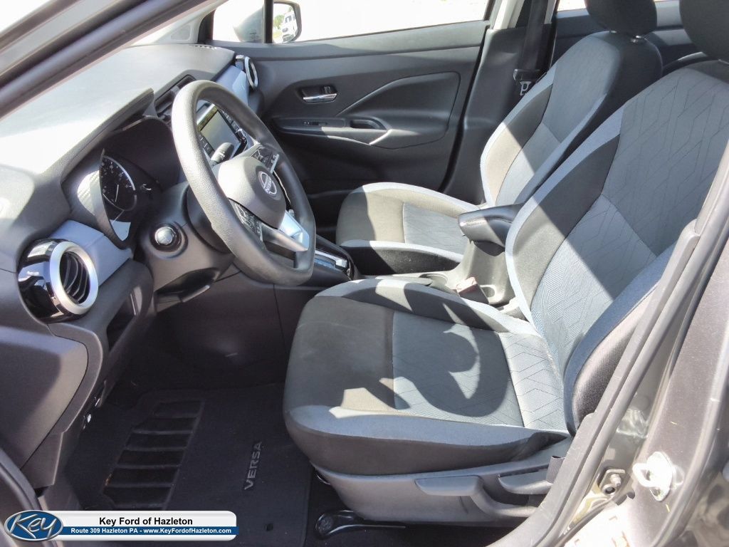 Used 2025 Nissan Versa SV FWD image 19