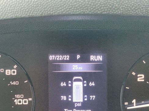 Used 2025 RAM ProMaster 2500 w/ Storage Group image 29