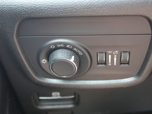 Used 2024 Jeep Grand Cherokee Altitude AWD/4WD image 42