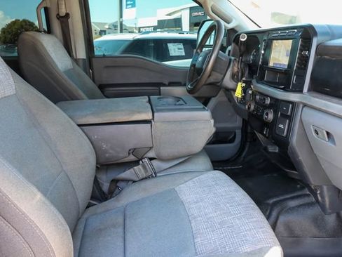 Used 2023 Ford F350 XLT AWD/4WD image 19