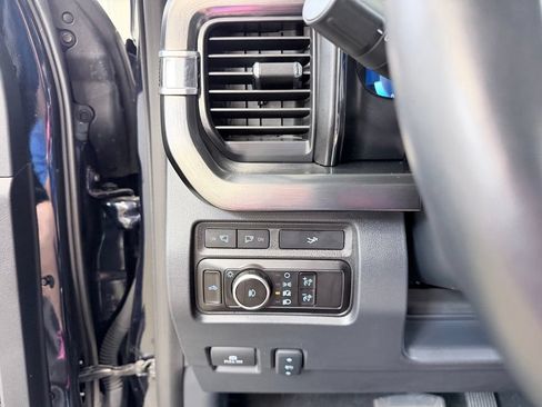 Used 2024 Ford F250 Lariat w/ Lariat Ultimate Package AWD/4WD image 43