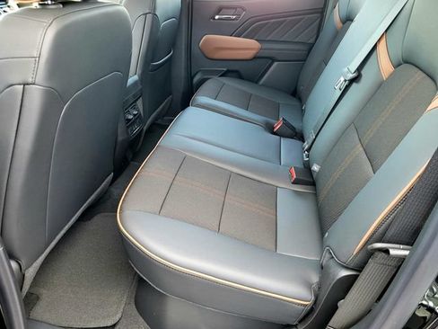 New 2026 GMC Canyon AT4 AWD/4WD image 11