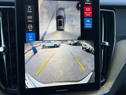 Certified 2026 Volvo XC60 B5 Plus AWD/4WD image 23