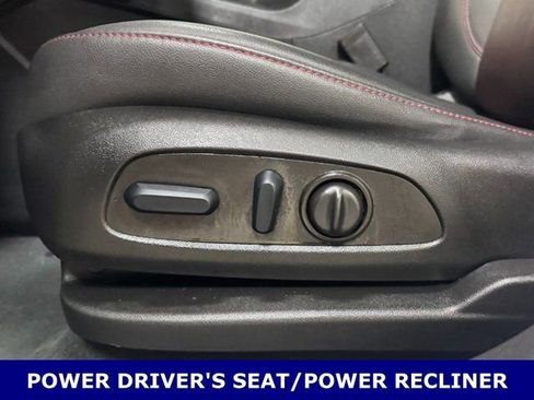 Used 2022 Chevrolet Blazer RS w/ Enhanced Convenience Package image 16