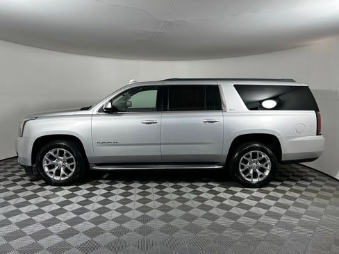 Used 2016 GMC Yukon XL SLT w/ Open Road Package image 8