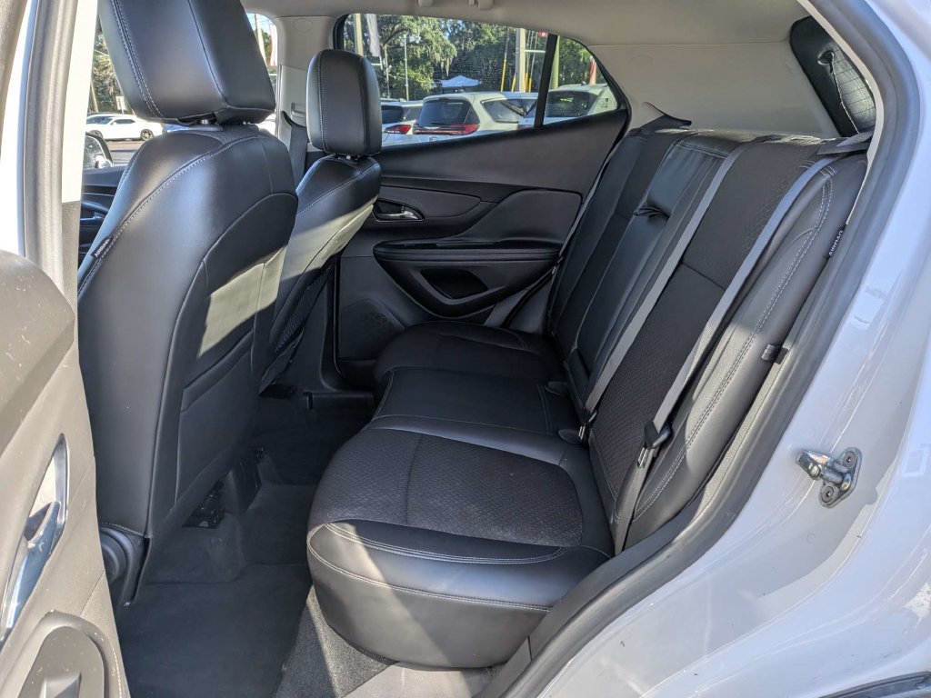 Used 2020 Buick Encore Preferred AWD/4WD image 14