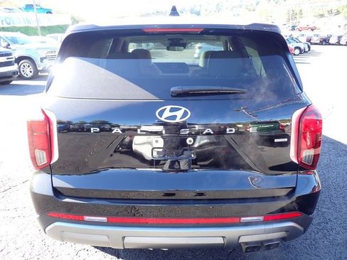 Used 2023 Hyundai Palisade Limited image 7