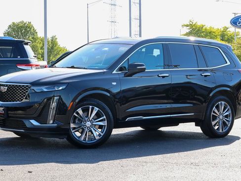 Used 2021 Cadillac XT6 Premium Luxury AWD/4WD image 5