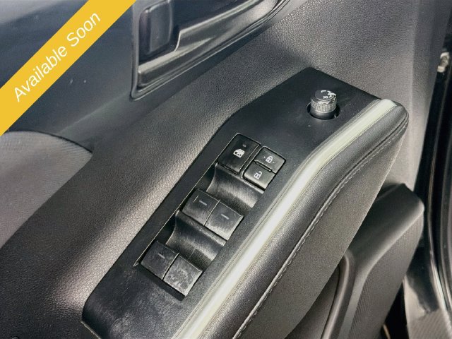 Used 2023 Toyota Highlander LE AWD/4WD image 17