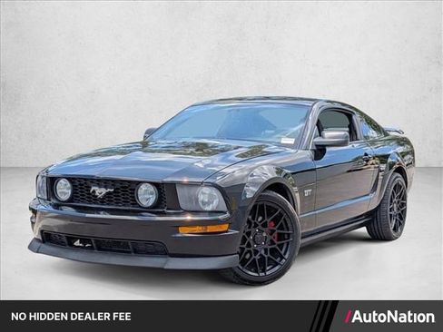 Used 2006 Ford Mustang GT Premium RWD image 1