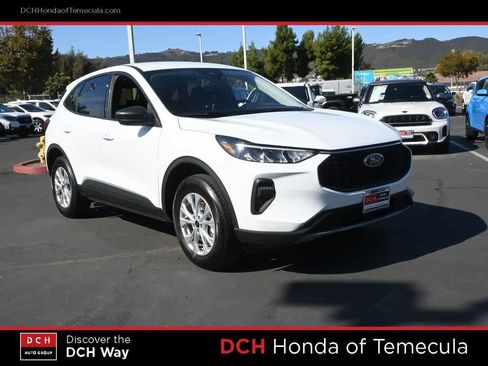 Used 2025 Ford Escape Active AWD/4WD image 3