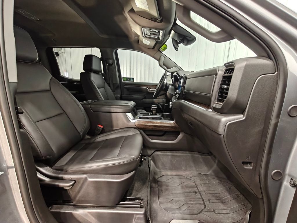 Used 2025 GMC Sierra 1500 Elevation w/ Elevation Premium Package AWD/4WD image 30