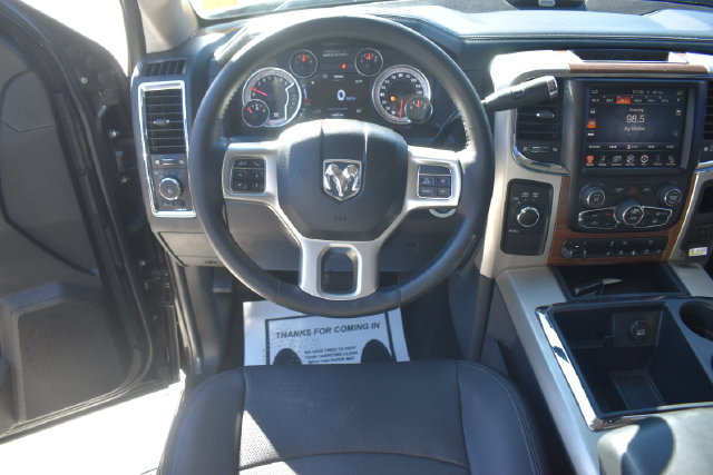 Used 2014 RAM 2500 Laramie w/ Black Appearance Group AWD/4WD image 18