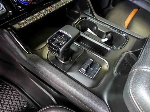 Certified 2025 GMC Sierra 1500 AT4 AWD/4WD image 25