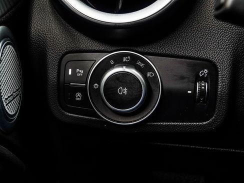 Used 2023 Alfa Romeo Stelvio Veloce image 35