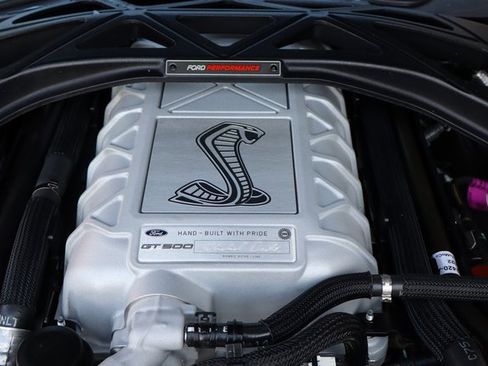 Used 2022 Ford Mustang Shelby GT500 w/ Carbon Fiber Track Pack image 38