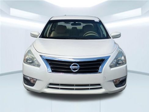 Used 2014 Nissan Altima 2.5 SV FWD image 10