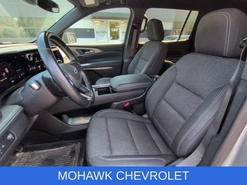 Used 2024 Chevrolet Traverse LS w/ Midnight/Sport Edition FWD image 17
