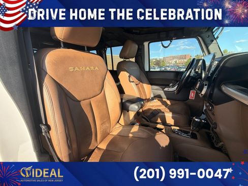 Used 2016 Jeep Wrangler Unlimited Sahara w/ Connectivity Group AWD/4WD image 24