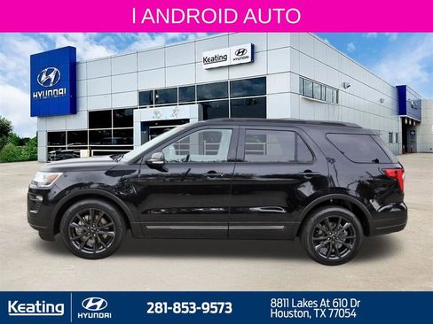 Used 2018 Ford Explorer XLT w/ Equipment Group 202A FWD image 8
