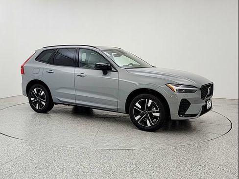 New 2027 Volvo XC60 B5 Core AWD/4WD image 3
