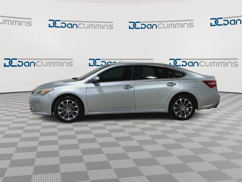 Used 2017 Toyota Avalon XLE FWD image 6