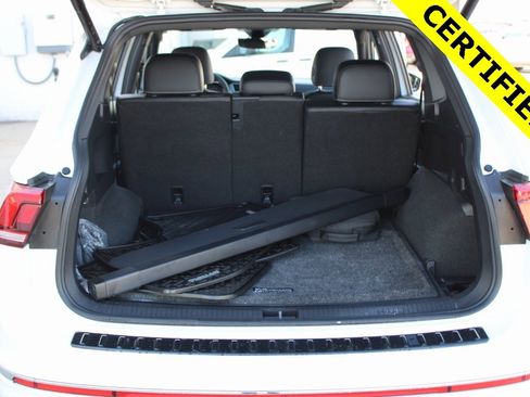 Certified 2023 Volkswagen Tiguan SEL R-Line image 30