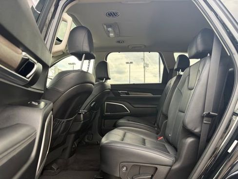 Certified 2022 Kia Telluride EX w/ EX Premium Package image 17