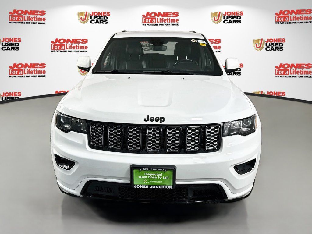 Used 2020 Jeep Grand Cherokee Altitude AWD/4WD image 13