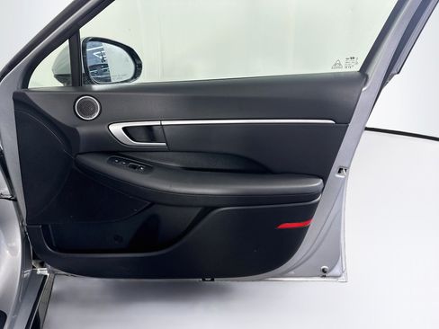 Used 2025 Hyundai Sonata SEL FWD image 31