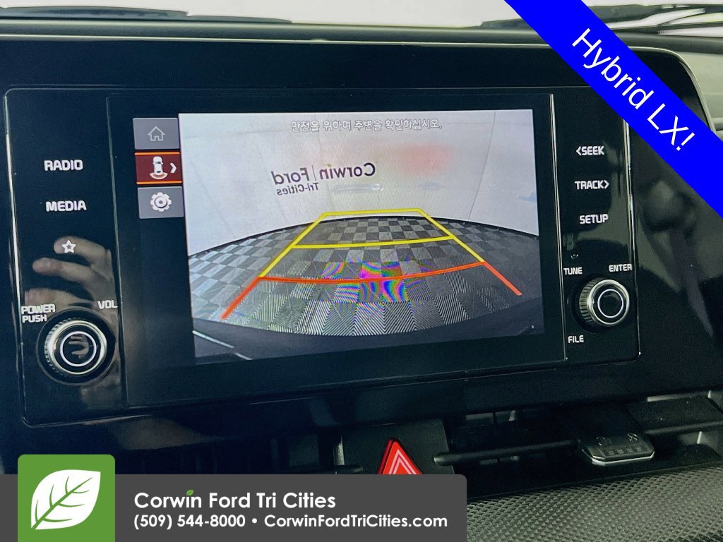 Used 2024 Kia Sportage LX AWD/4WD image 19