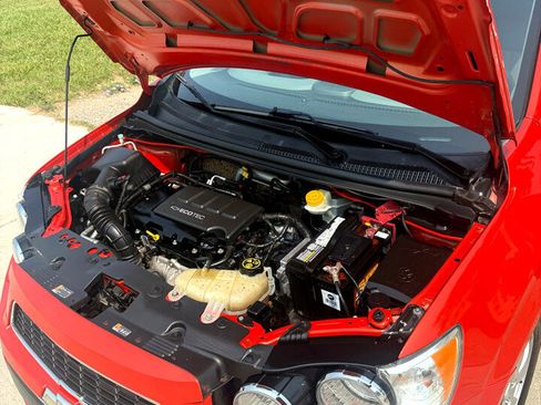 Used 2012 Chevrolet Sonic LT image 28