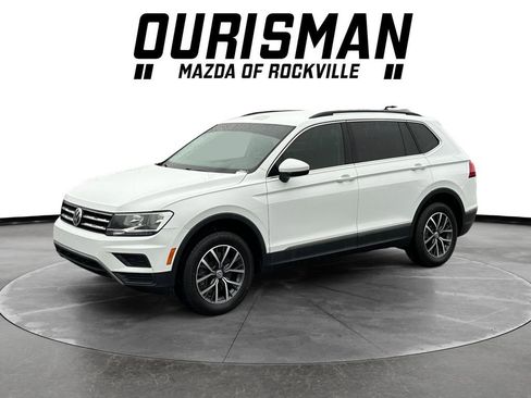 Used 2020 Volkswagen Tiguan SE AWD/4WD image 2