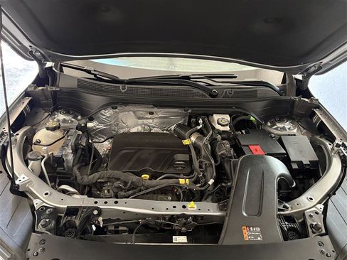 Used 2024 Chevrolet Trax RS w/ Sunroof Package image 24