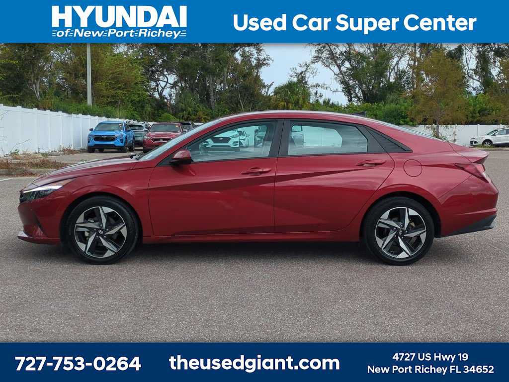 Certified 2023 Hyundai Elantra SEL w/ Convenience Package FWD image 2