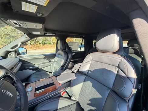 New 2025 Lincoln Navigator L Black Label image 13