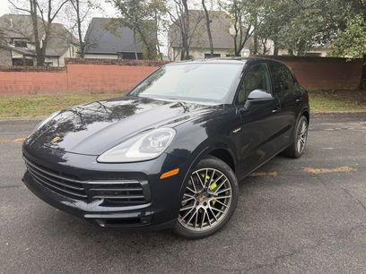 Certified 2023 Porsche Cayenne Platinum Edition