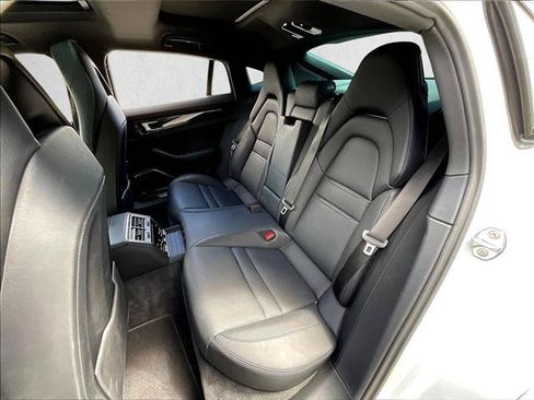Used 2023 Porsche Panamera image 26