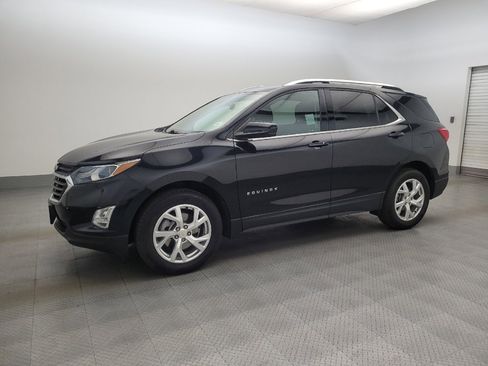 Used 2020 Chevrolet Equinox LT image 2