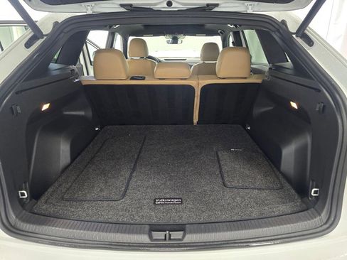 Used 2020 Volkswagen Atlas Cross Sport SEL image 11