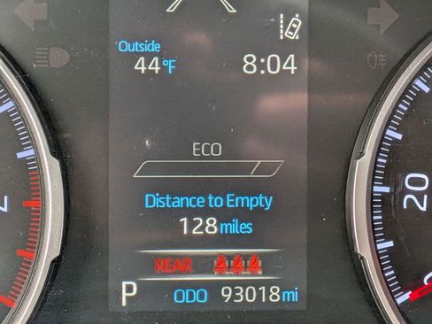 Used 2021 Toyota RAV4 LE AWD/4WD image 24
